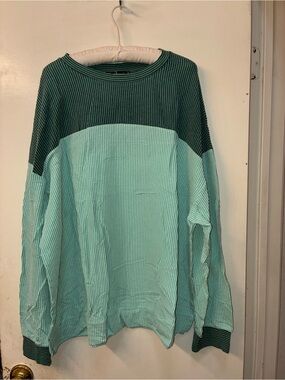 NWT Women's Two-Tone Ribbed Crewneck Sweater -  4X